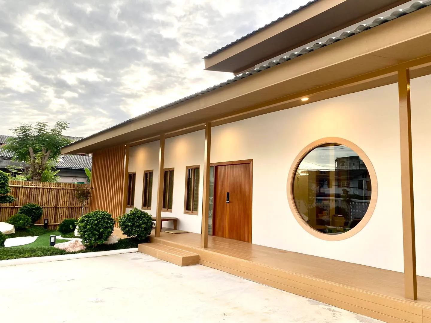 REIKOO Coffee ที่เที่ยวสมุทรปราการ