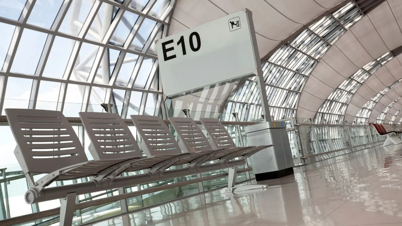 เช่ารถรังสิต ไปสนามบินดอนเมือง